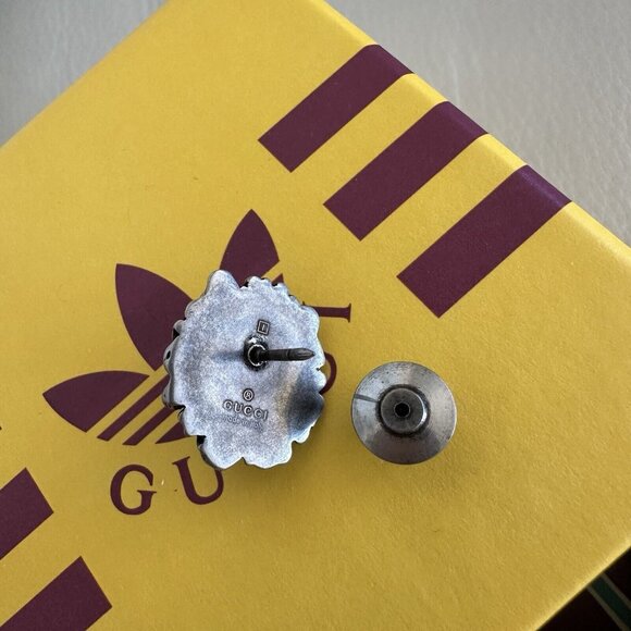 NEW GUCCI LION BROOCH SILVER WITH BOX 100% Authentic - Picture 4 of 7